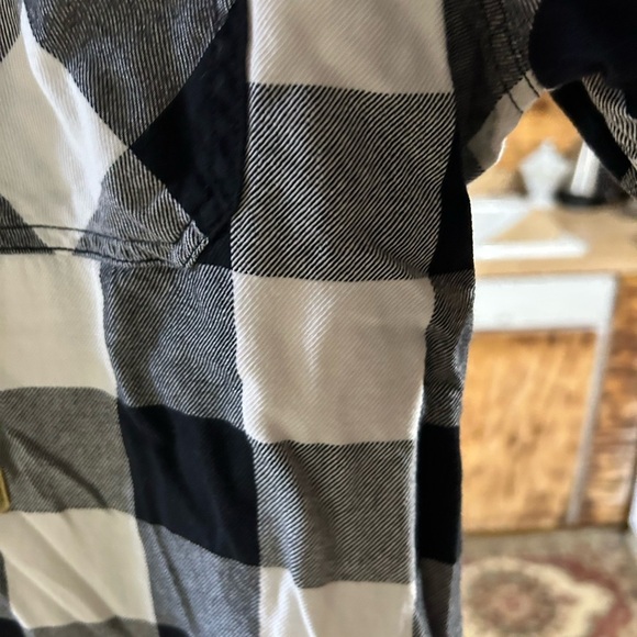 Arizona Jean Company Black and White Plaid Men's Shirt - Picture 4 of 6